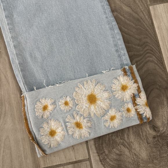 Driftwood Colette Stretch Denim Embroider Cuff Ankle Straight Leg Jean Size 16 - Picture 3 of 8